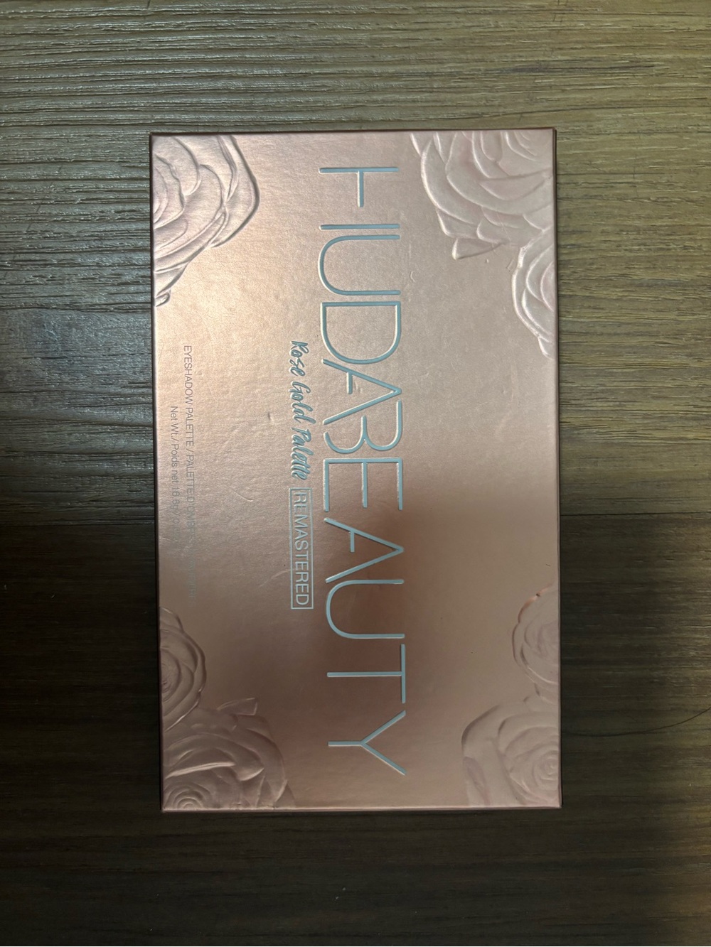 HUDA BEAUTY Rose Gold Palette - Rose Pink Metallic Case